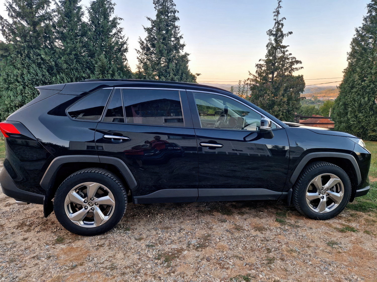 Toyota RAV 4 Рест Черный