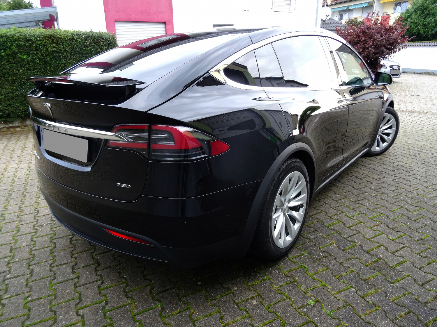 Tesla Model X Черный