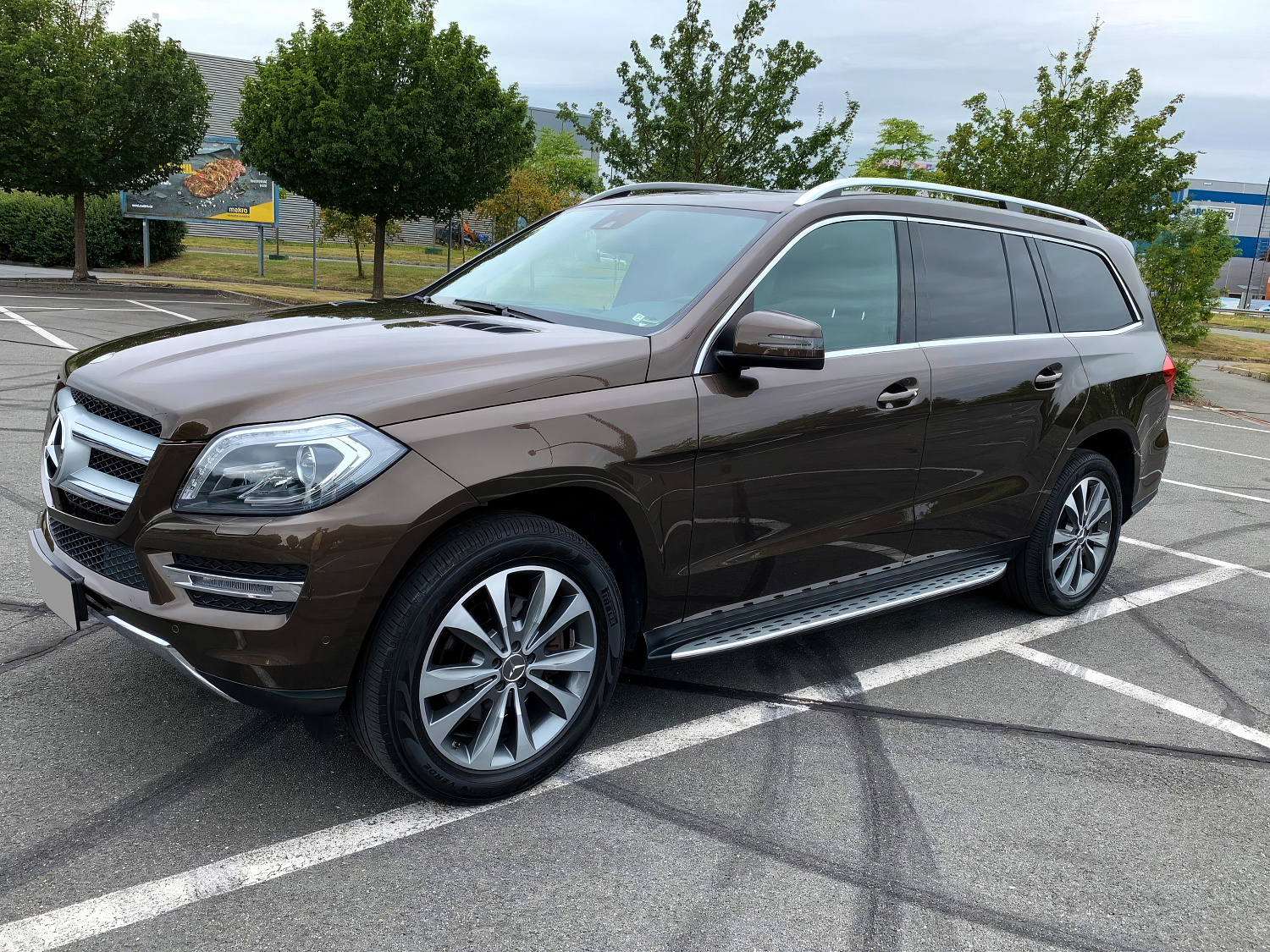 Mercedes-Benz GL Коричневый