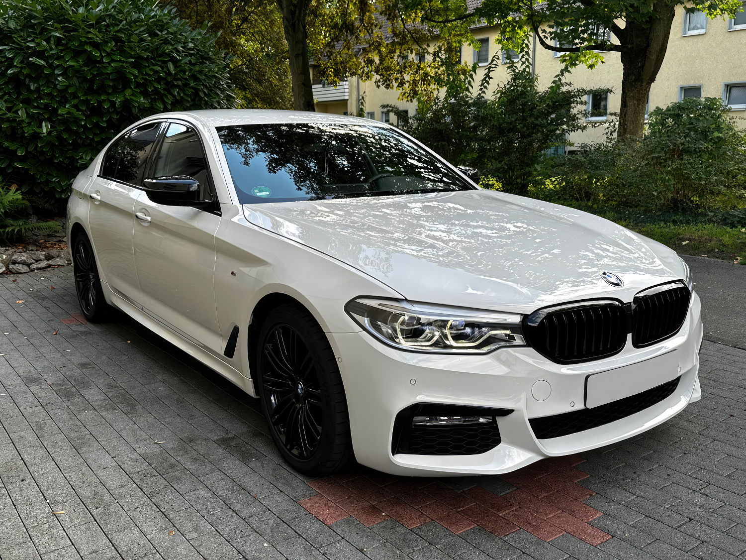 BMW 5 530 Белый