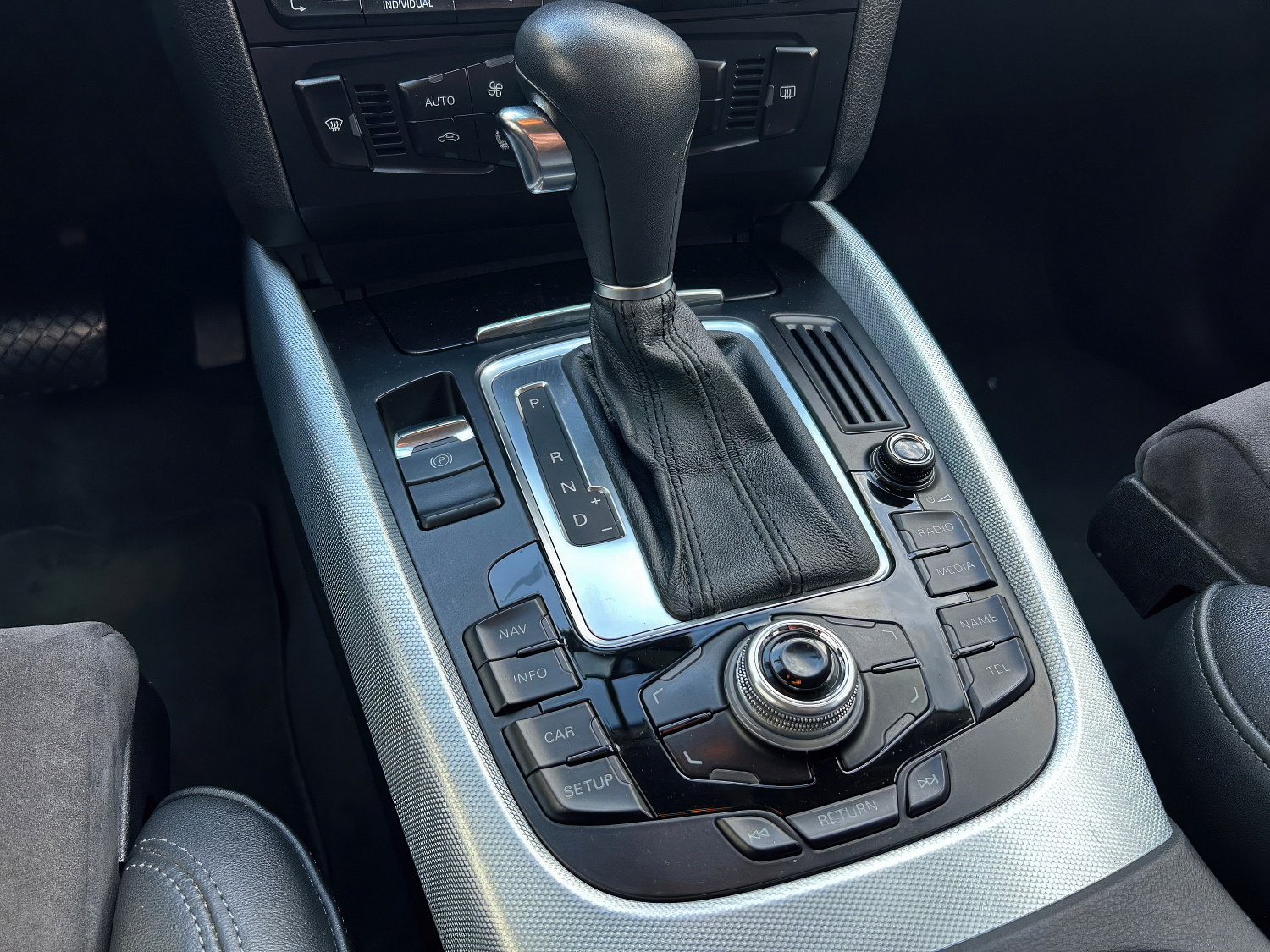 Audi Q5 Белый