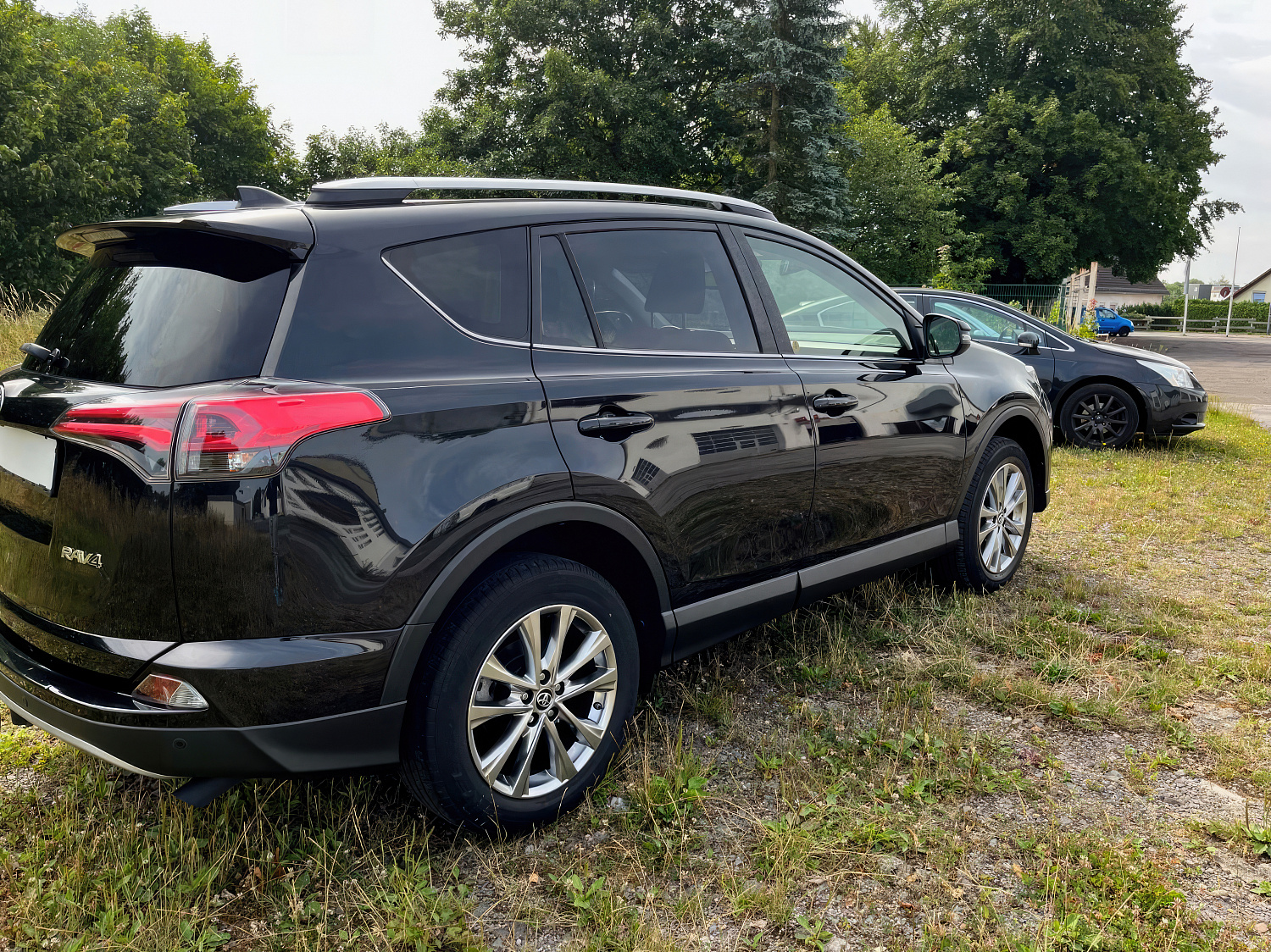 Toyota RAV 4 Дорест Черны