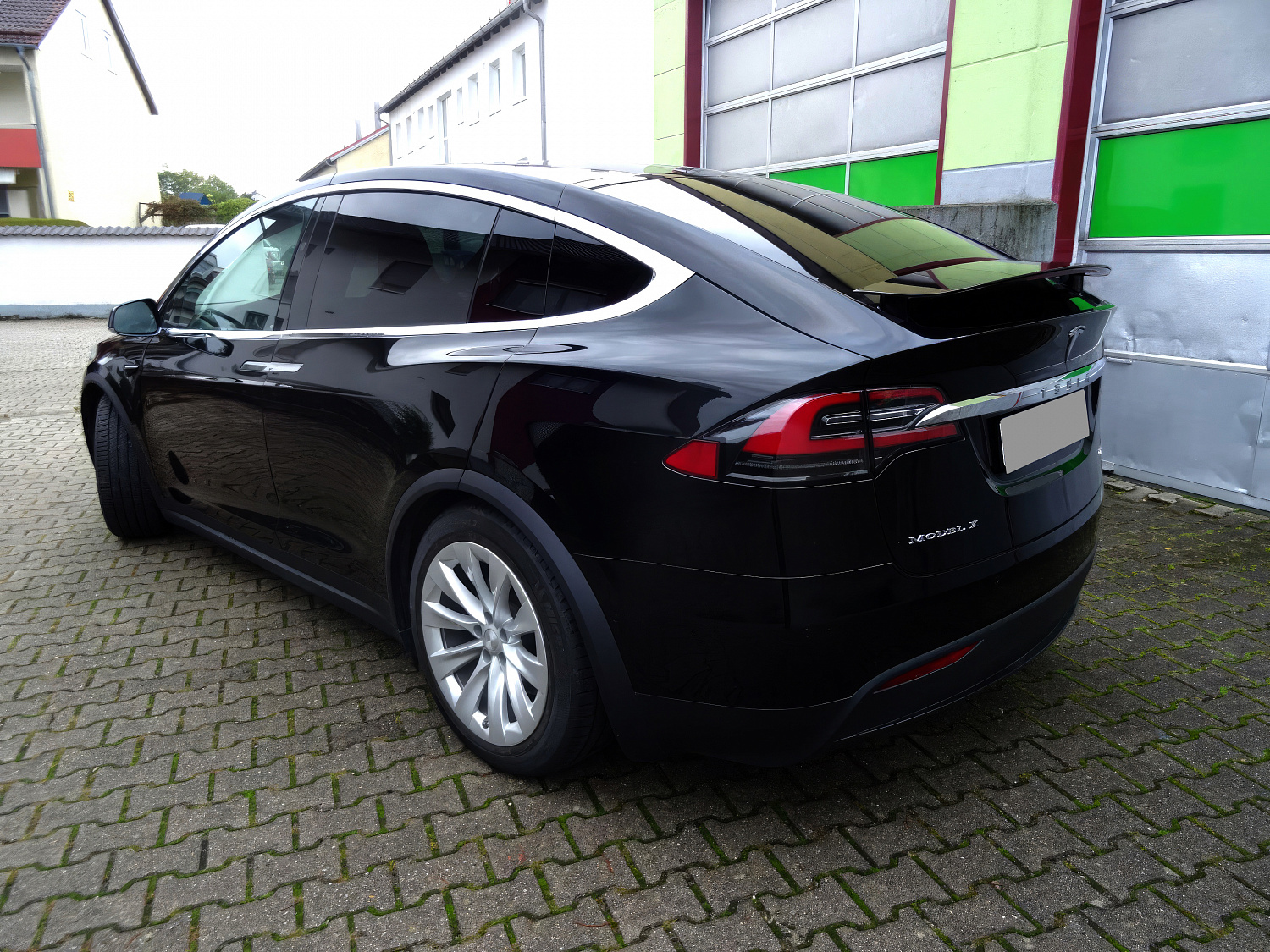 Tesla Model X Черный