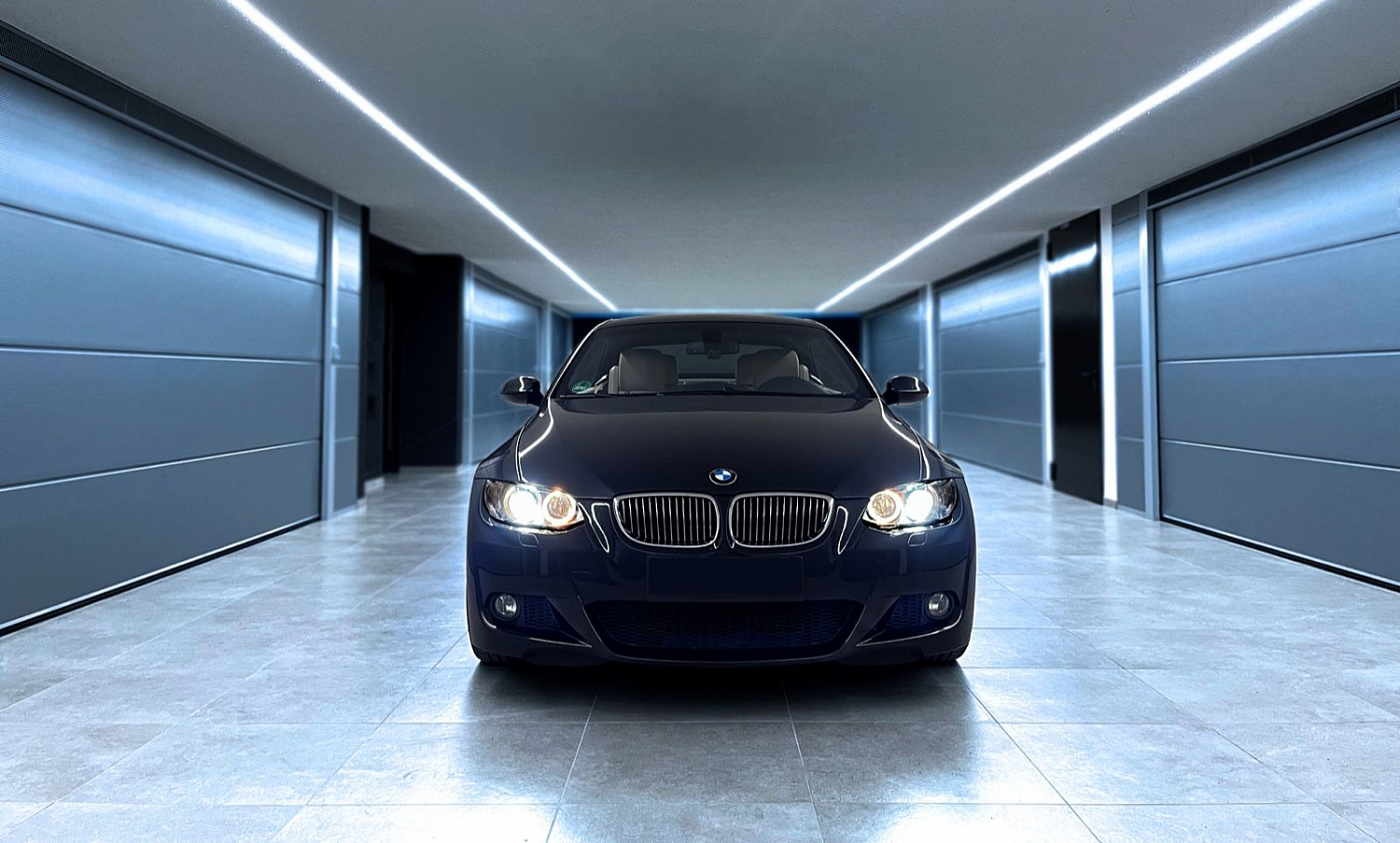 BMW E93 335 Черный