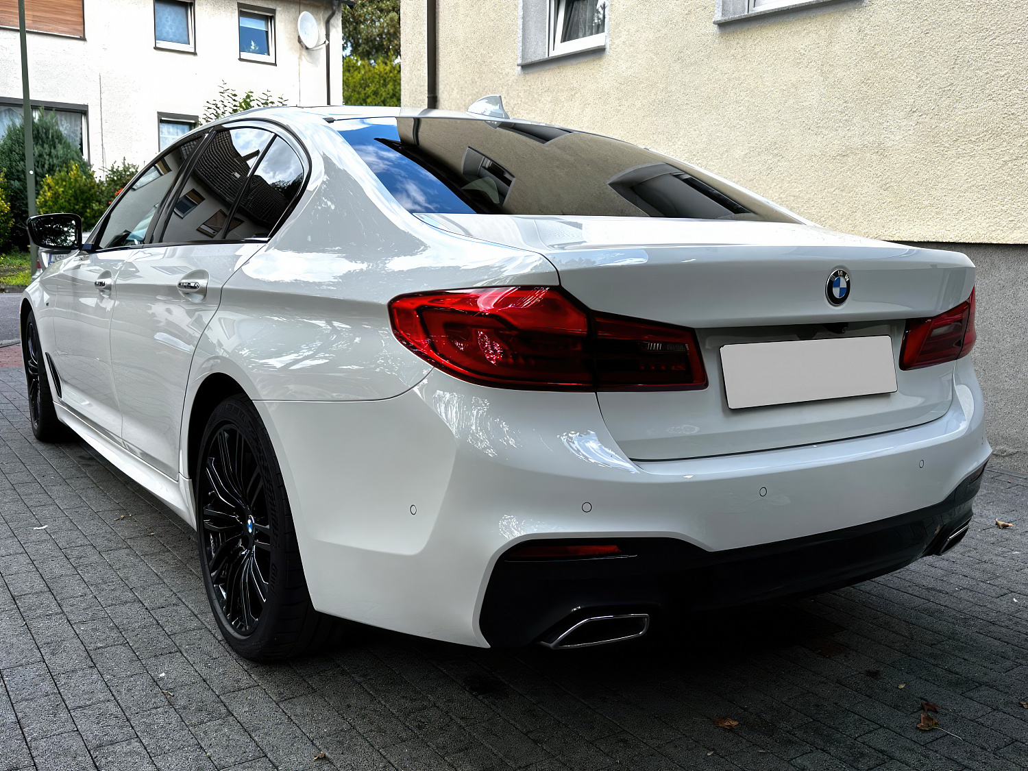 BMW 5 530 Белый
