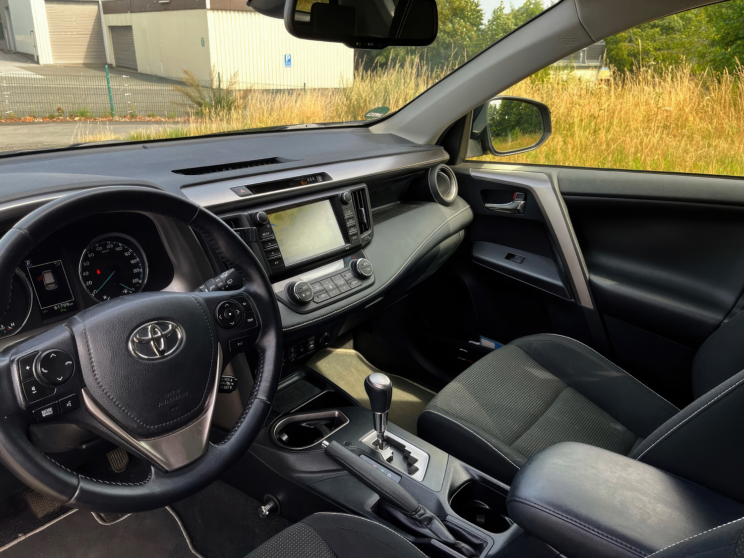 Toyota RAV 4 Дорест Черны