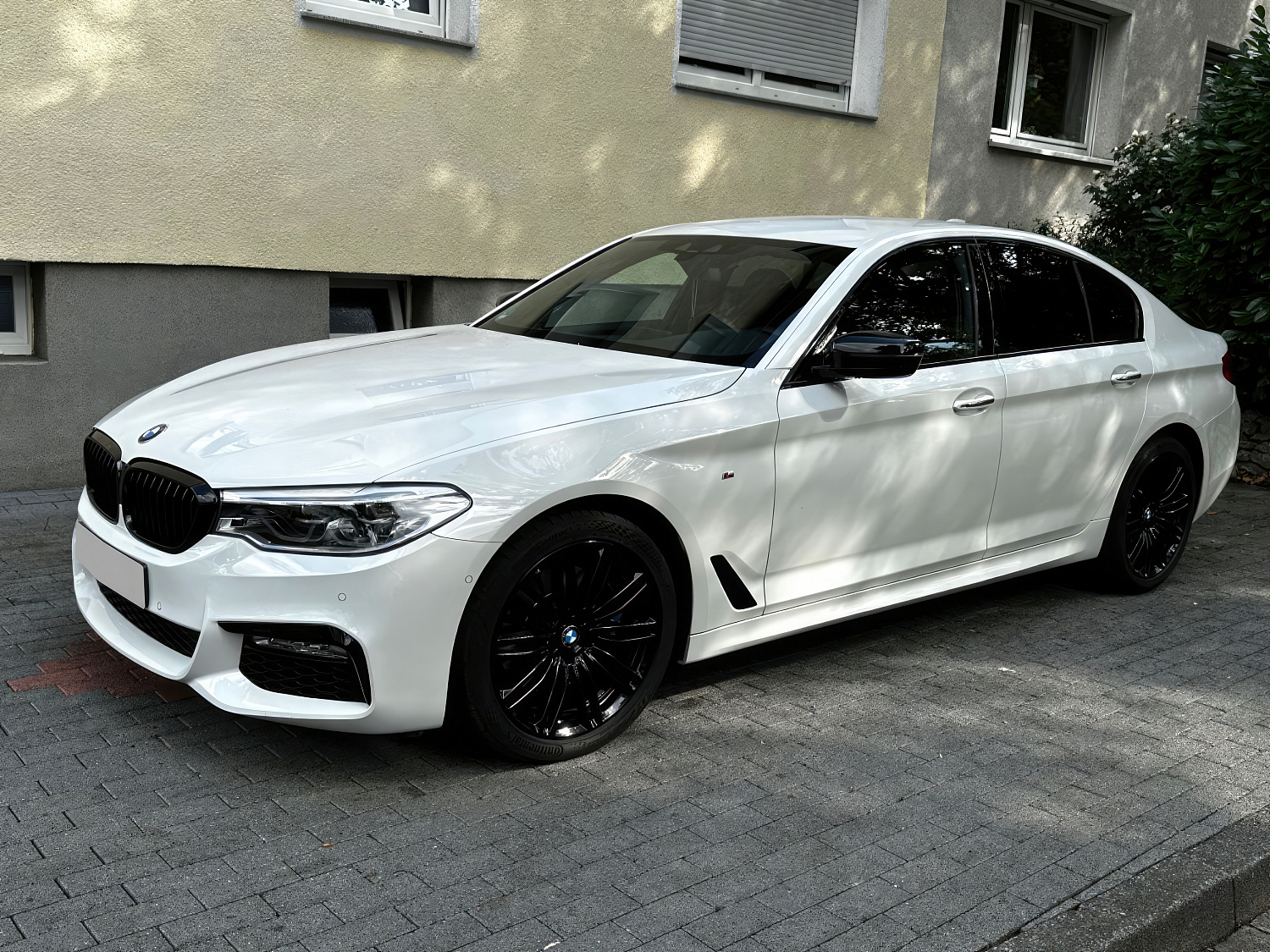 BMW 5 530 Белый