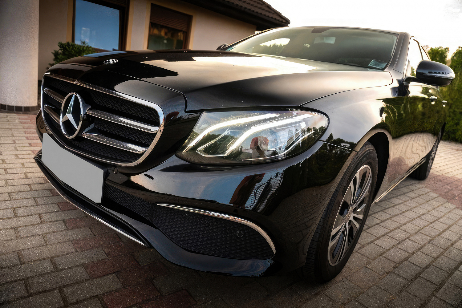 Mercedes Benz E200 AMG Черный