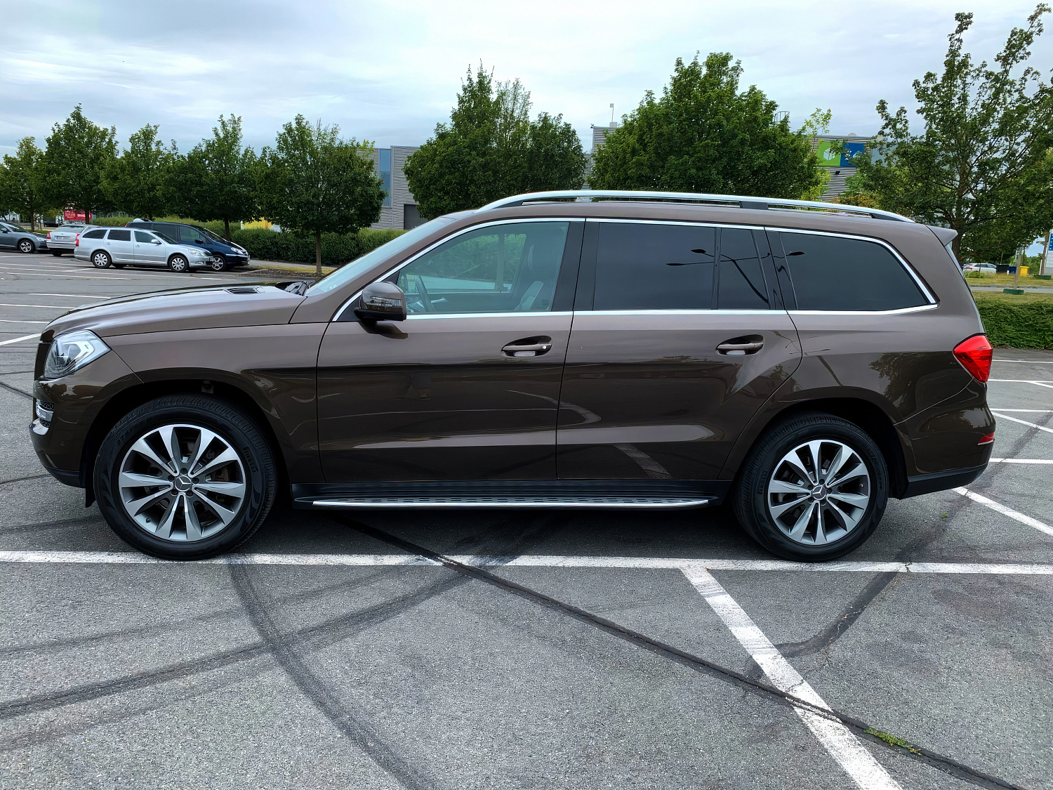 Mercedes-Benz GL Коричневый
