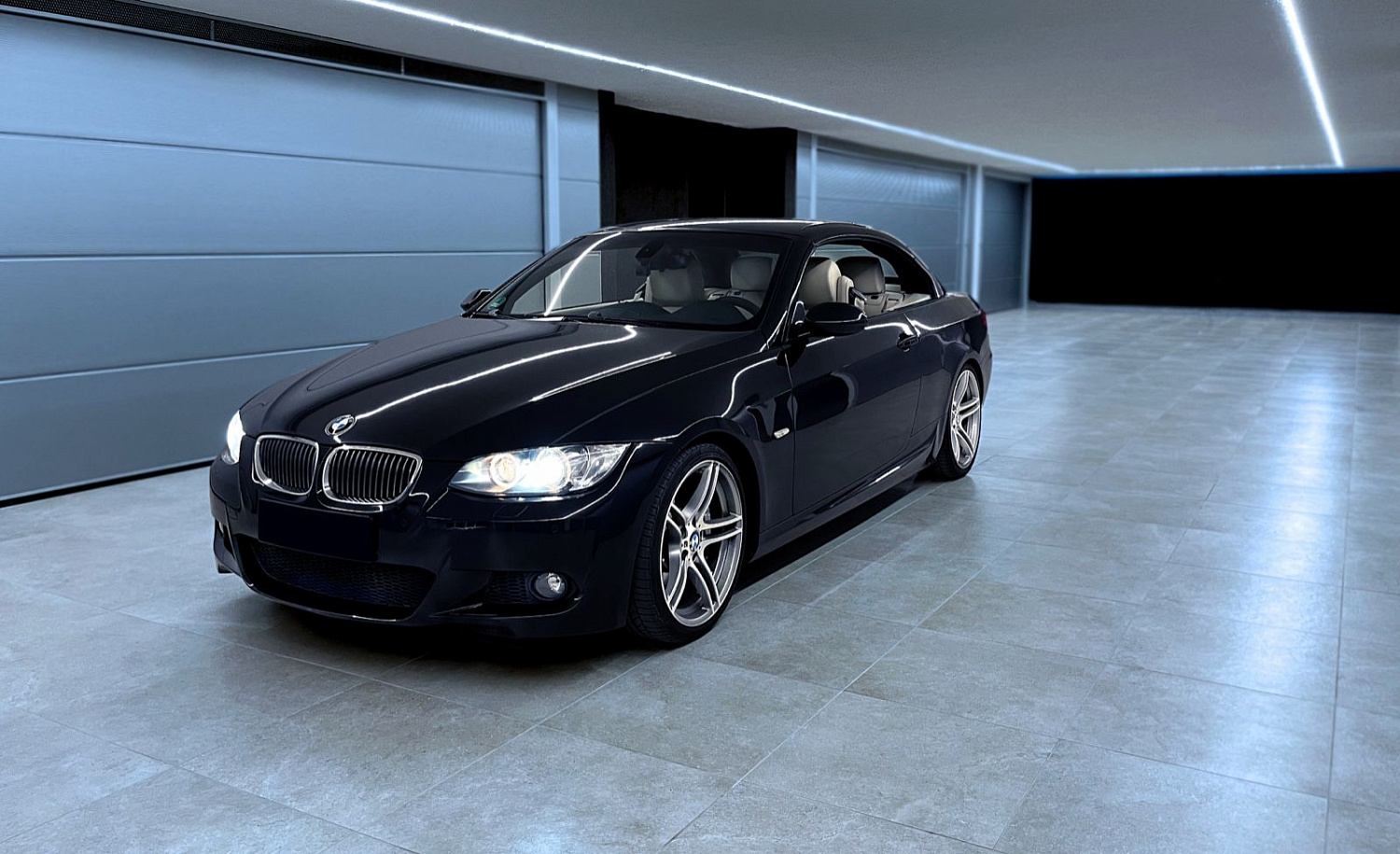 BMW E93 335 Черный