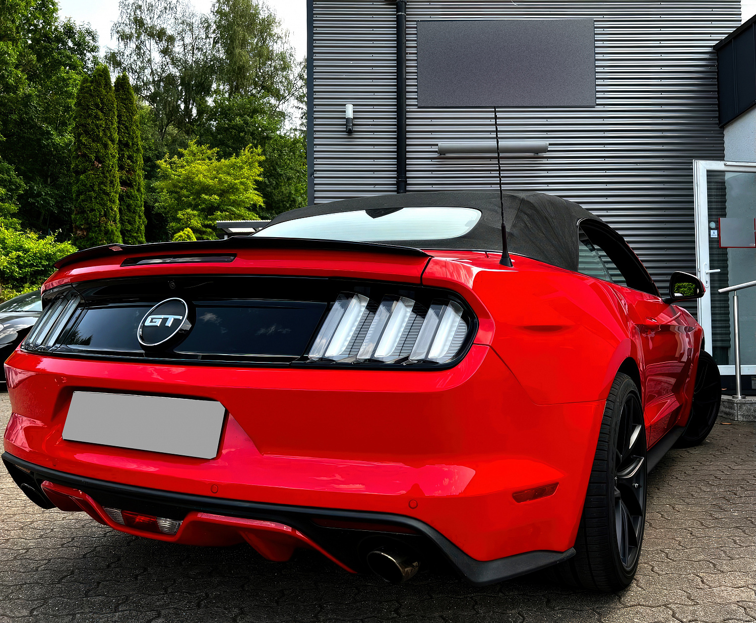 Ford Mustang Shelby Красный